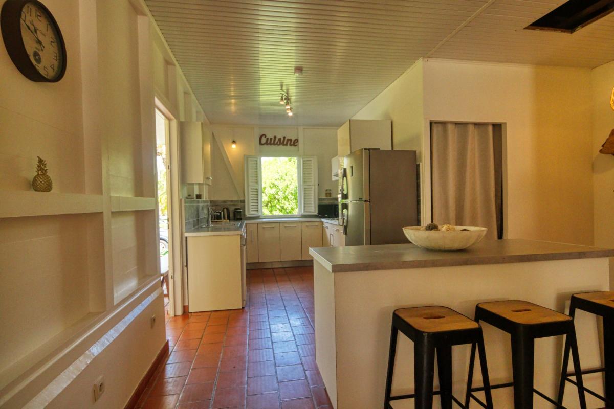 Location maison Martinique-Bar et cuisine